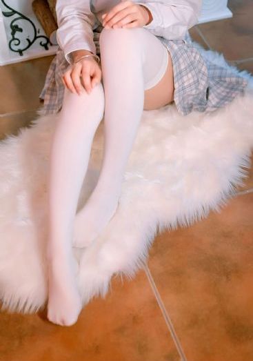 锦衣之下在线观看_蓝光影视在线观看
