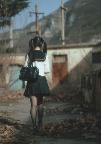 愉拍自拍_乱人伦精品视频在线观看