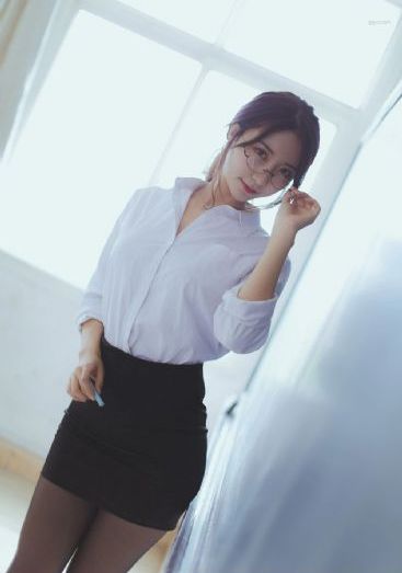 裸体男网站_BD韩语高清迅雷在线观看