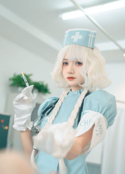 美女插鸡_4K免费高清观看