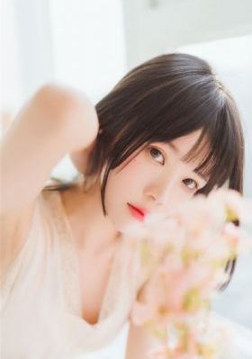善良美丽女邻居_蓝光手机在线观看