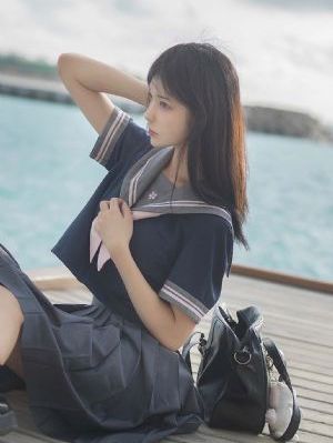 没有穿内裤的女教师在线观看_1080动漫在线观看